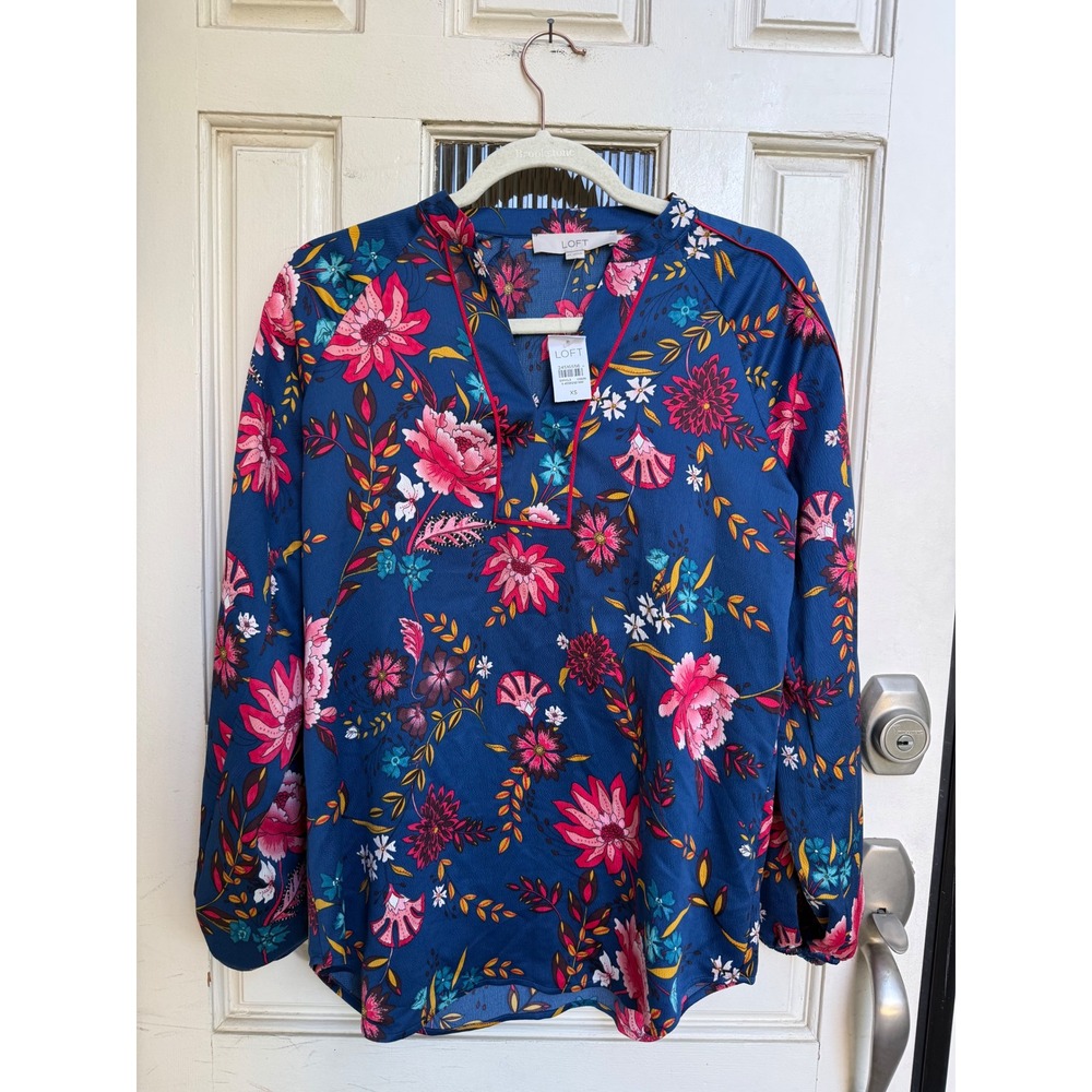 LOFT Womens Blue Floral Split Neck Blouse Long Sleeve Red Piping Size XS NEW